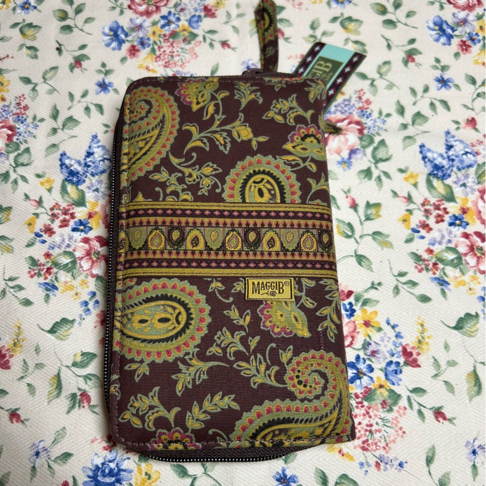 NWT MaggiB Wallet